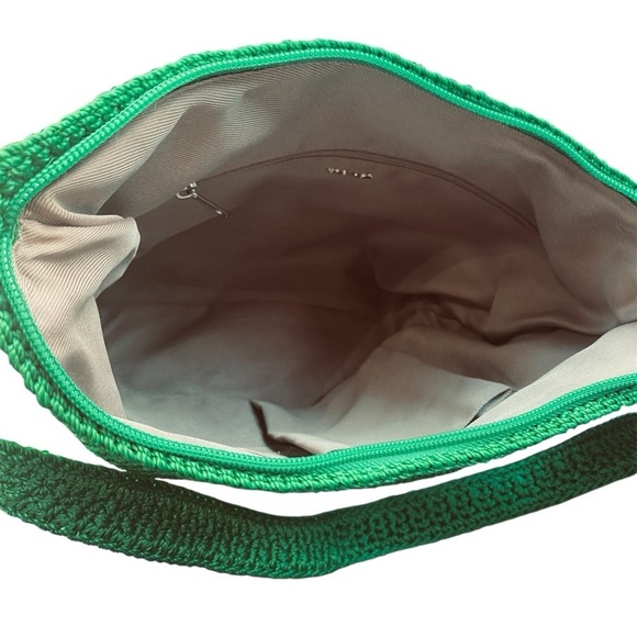 THE SAK Hobo Shoulder Bag Crochet Emerald Green with Silver Tone Hardware NWOT - Picture 4 of 7